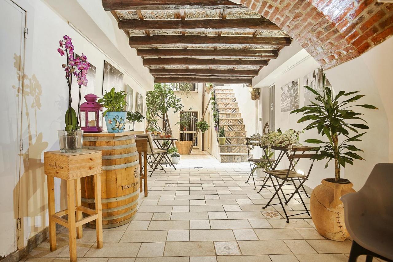 Be Sicily - In The Center 80 Mt From The - In Centro Sul Mare - 70 Mq *